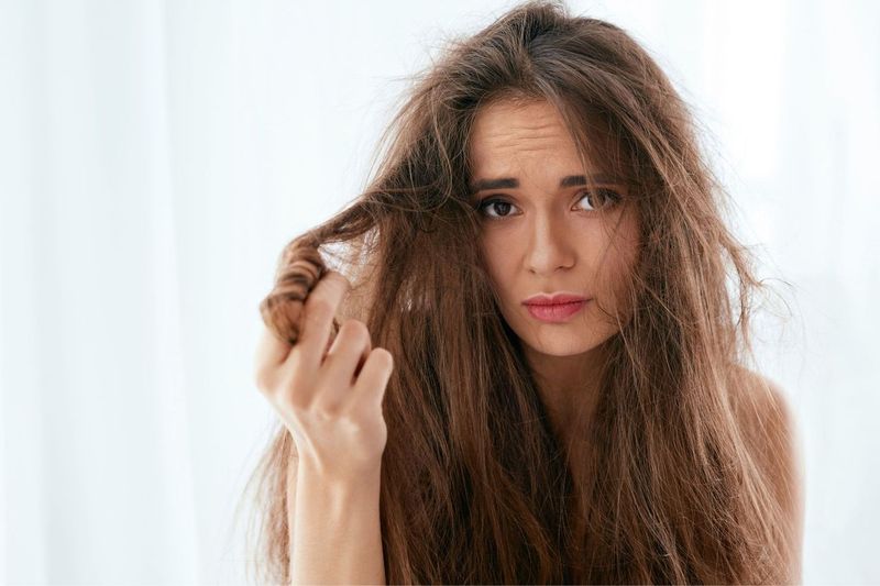 How To Deal With Hair Breakage Without Losing Your Mind (Or Your Hair)