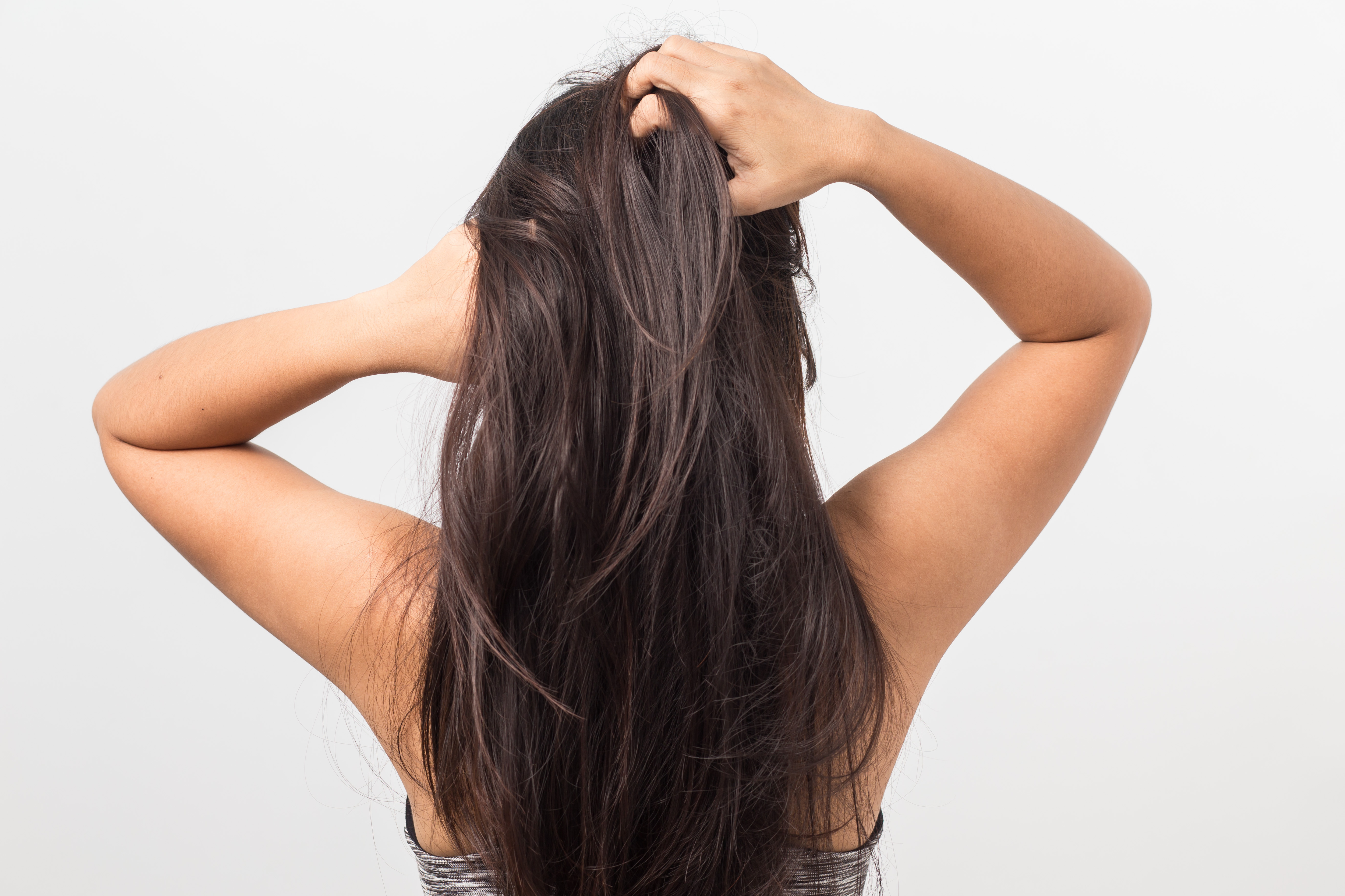 Fine Hair In Summer: Why It Goes Flat and How To Get Lift That Lasts