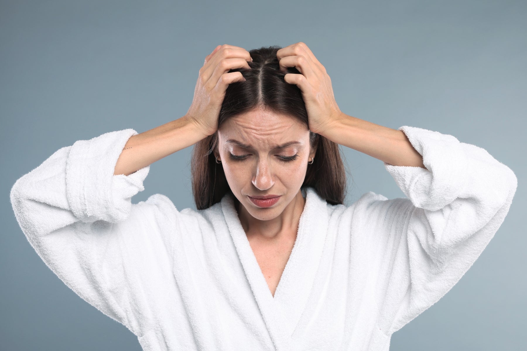 How to Hydrate a Dry Scalp